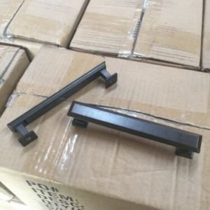 6000 BRAND NEW METAL CABINET PULLS